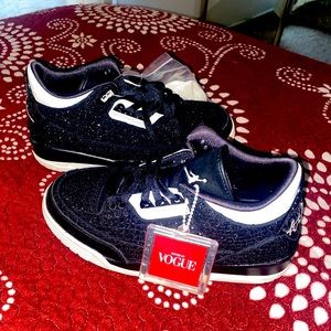 ANNA WINTOUR'S VOGUE X MIKE AIR JORDAN I "AWOK"